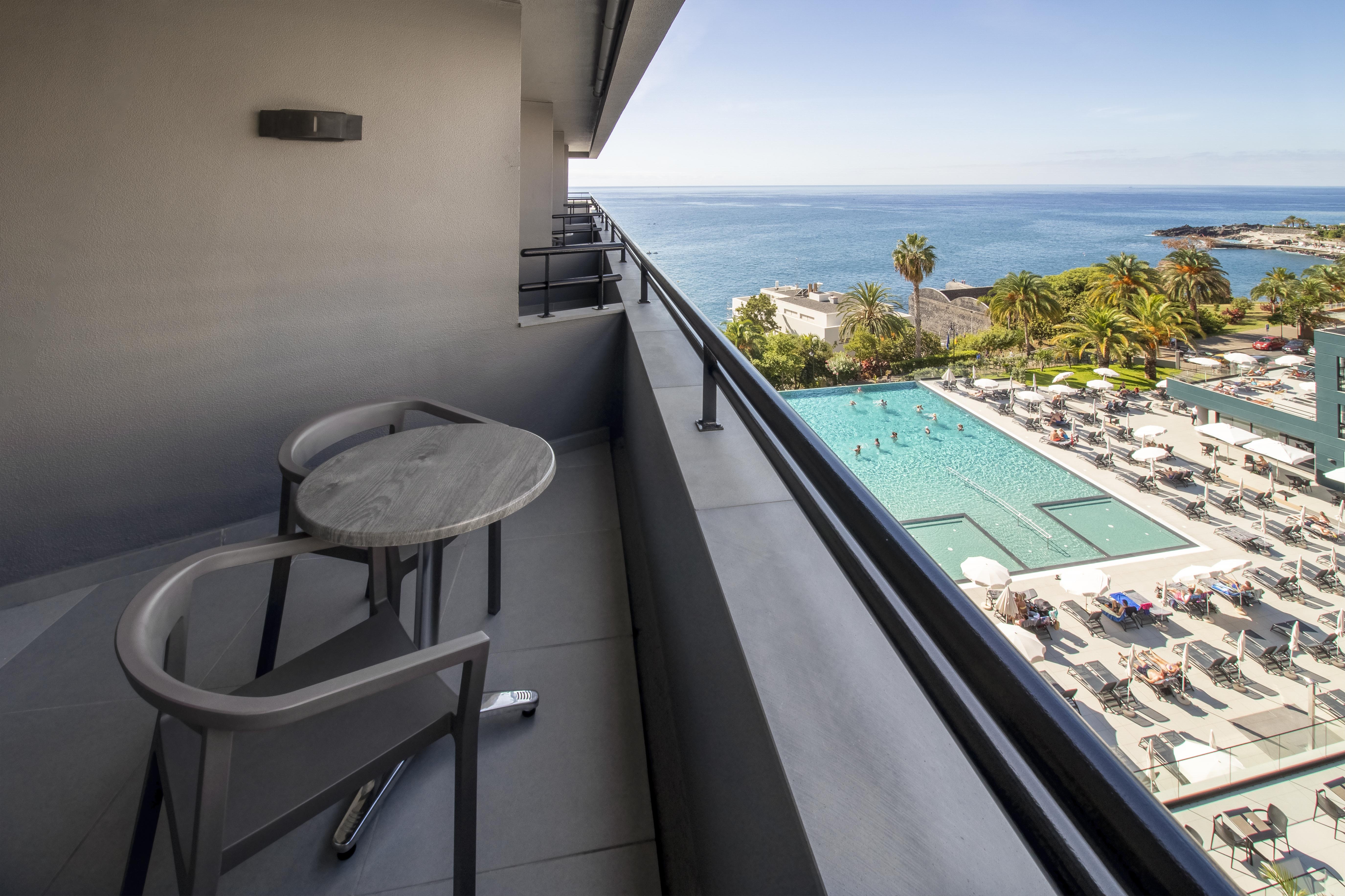 Enotel Lido Funchal  Buitenkant foto A balcony