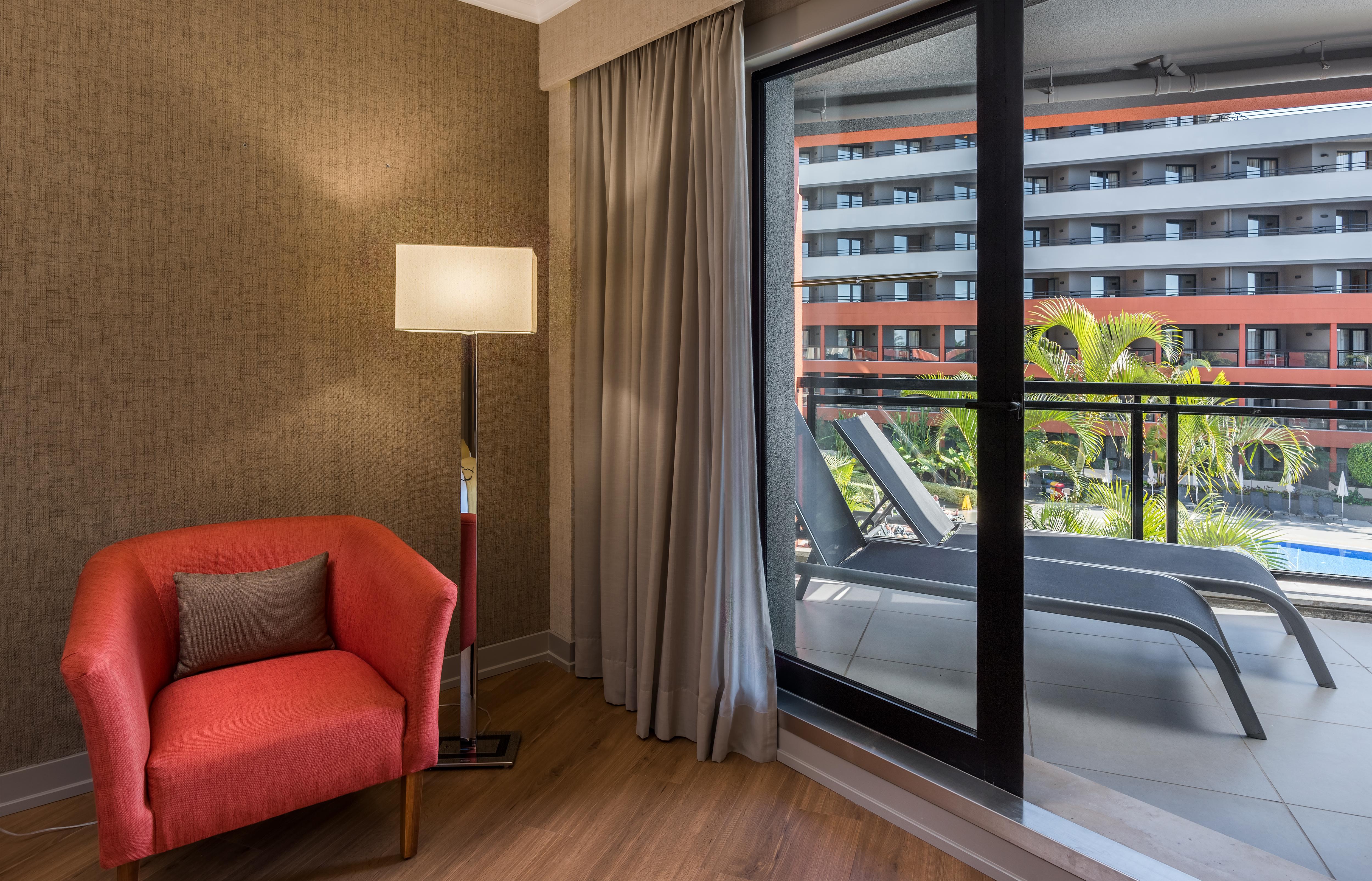 Enotel Lido Funchal  Buitenkant foto A room at the Hilton Phuket Arcadia Resort and Spa
